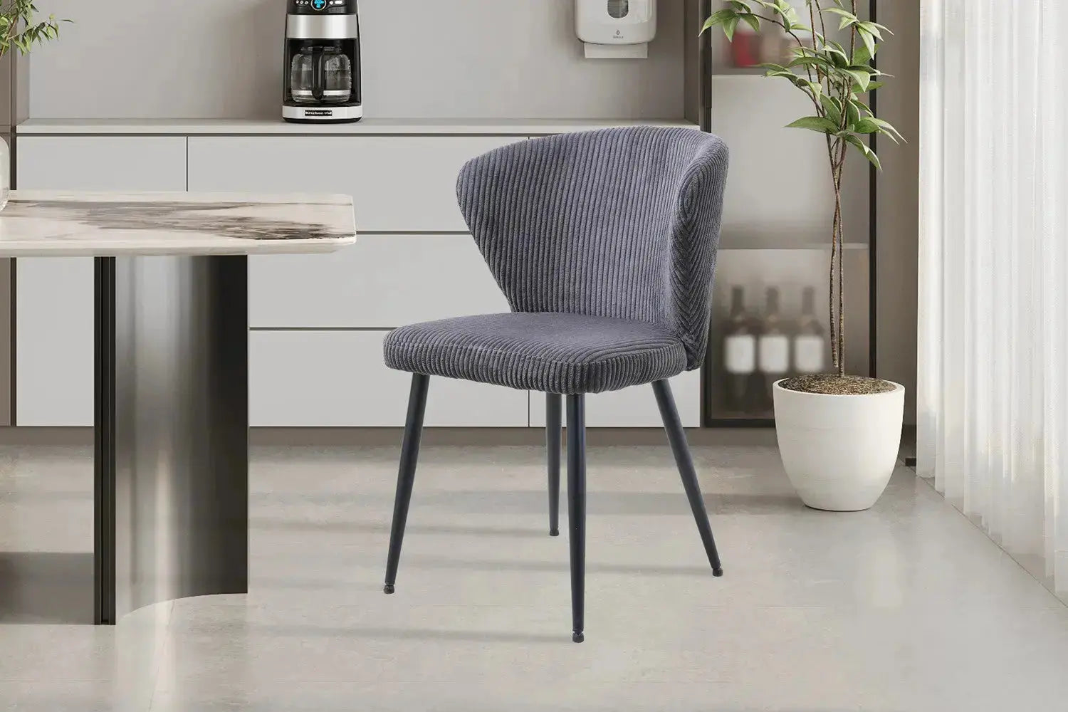 Chaises de salle à manger en velours côtelé TONYO - TIKAYLA