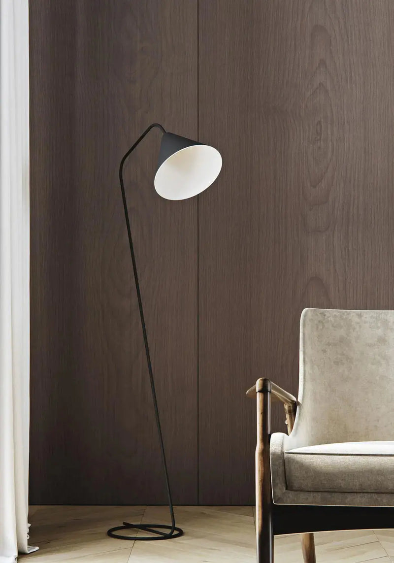 Lampadaire de salon en marbre SHEFFIELD, élégance verticale TIKAYLA