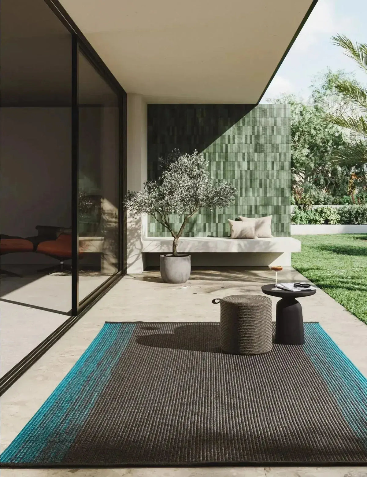 Tapis d'extérieur TIKAYLA en polypropylène, imperméable et anti-UV pour terrasse et balcon