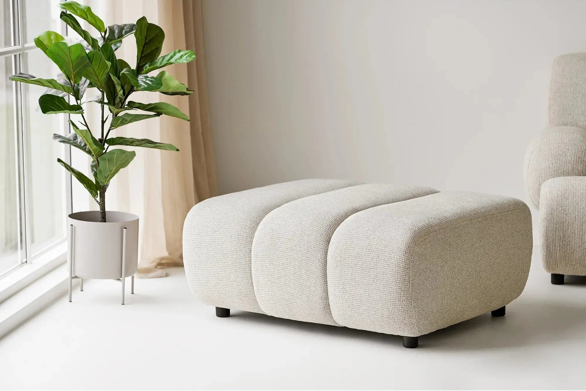 Canapé d'angle modulable 4 places avec pouf, couleur sable TAZA - 276 x 175 cm HOUSE NORDIC