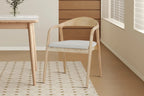 Chaise avec accoudoirs CLARA en bois de frêne naturel - 57 x 66,5 cm | TIKAYLA