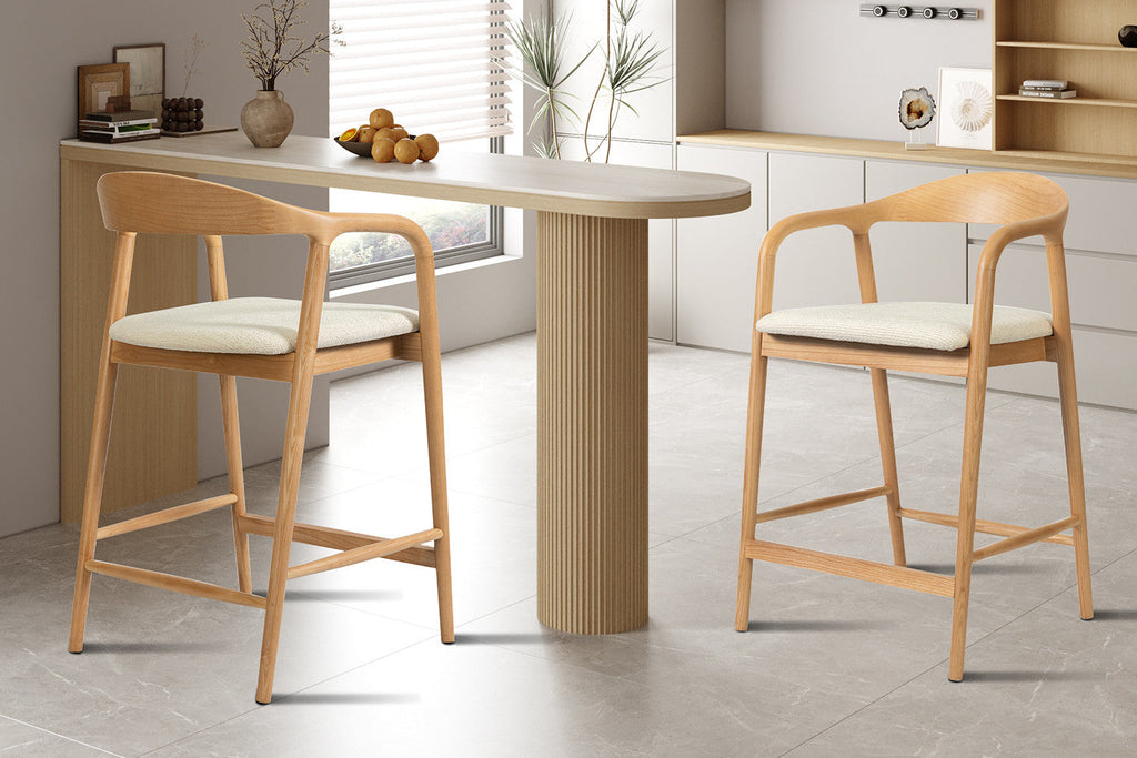 Chaise de bar CLARA Frêne naturel – 55,5 x 57,5 cm | TIKAYLA