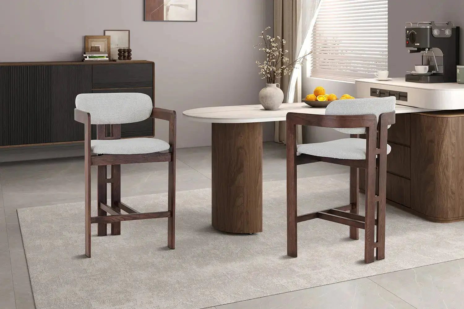 Chaise de bar KAMELIA en bois de frêne et noyer – 56 x 52 cm | TIKAYLA