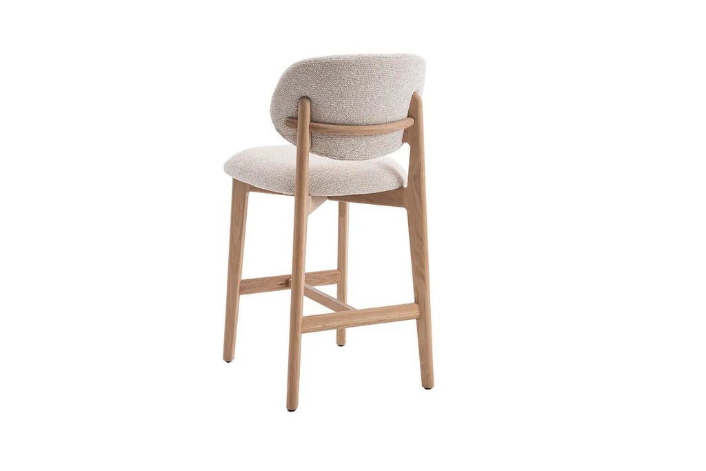 Chaise de bar KAYA Chêne naturel et Beige – chêne massif | TIKAYLA