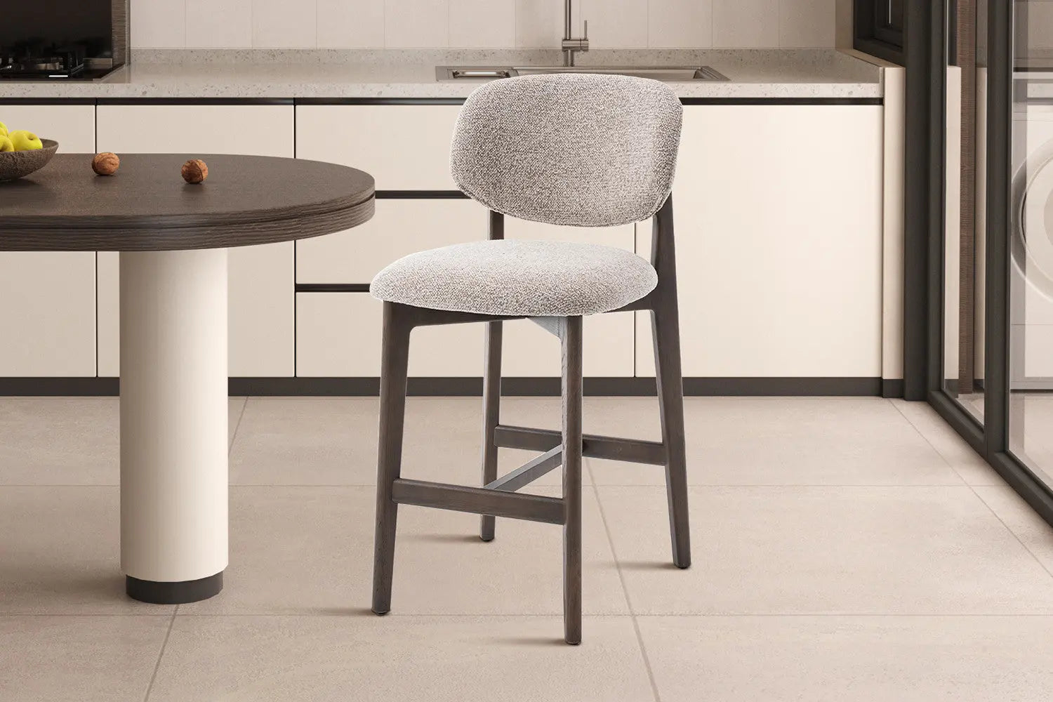 Chaise de bar KAYA Chêne fumé et Sable – chêne massif | TIKAYLA