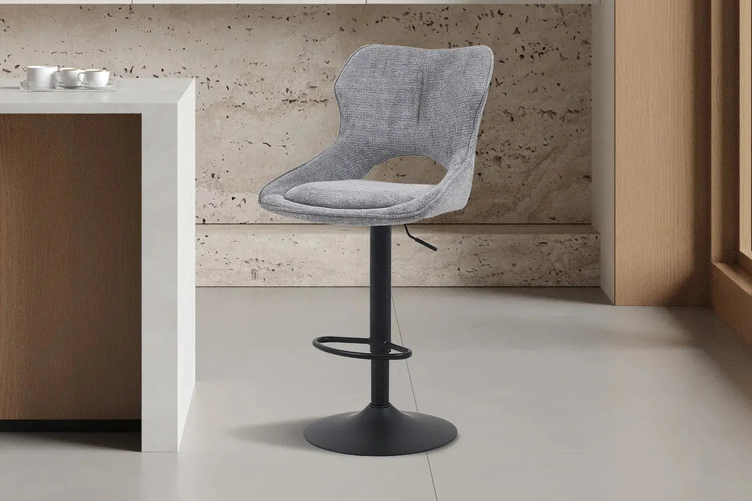 Chaise de bar pivotante MORY en tissu gris foncé – 51 x 53 cm | TIKAYLA