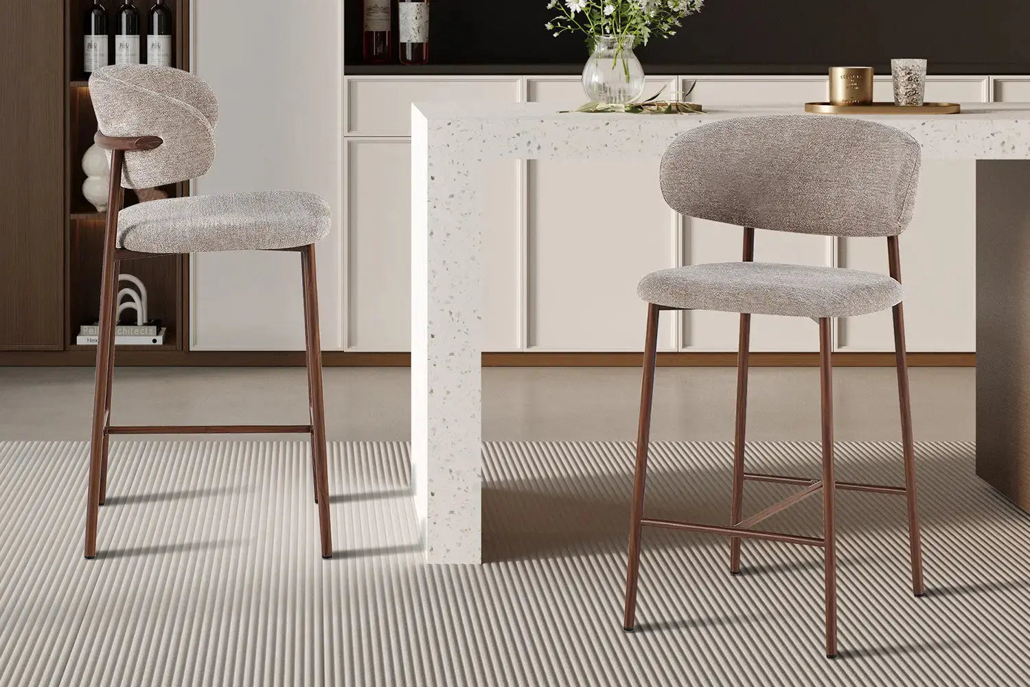 Chaise de bar COYA Noyer et Sable – 51 x 50 cm | TIKAYLA