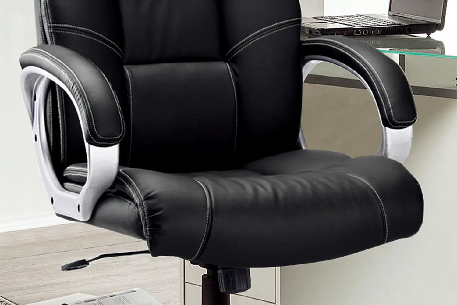 Chaise de bureau DALIA vue de face - TIKAYLA