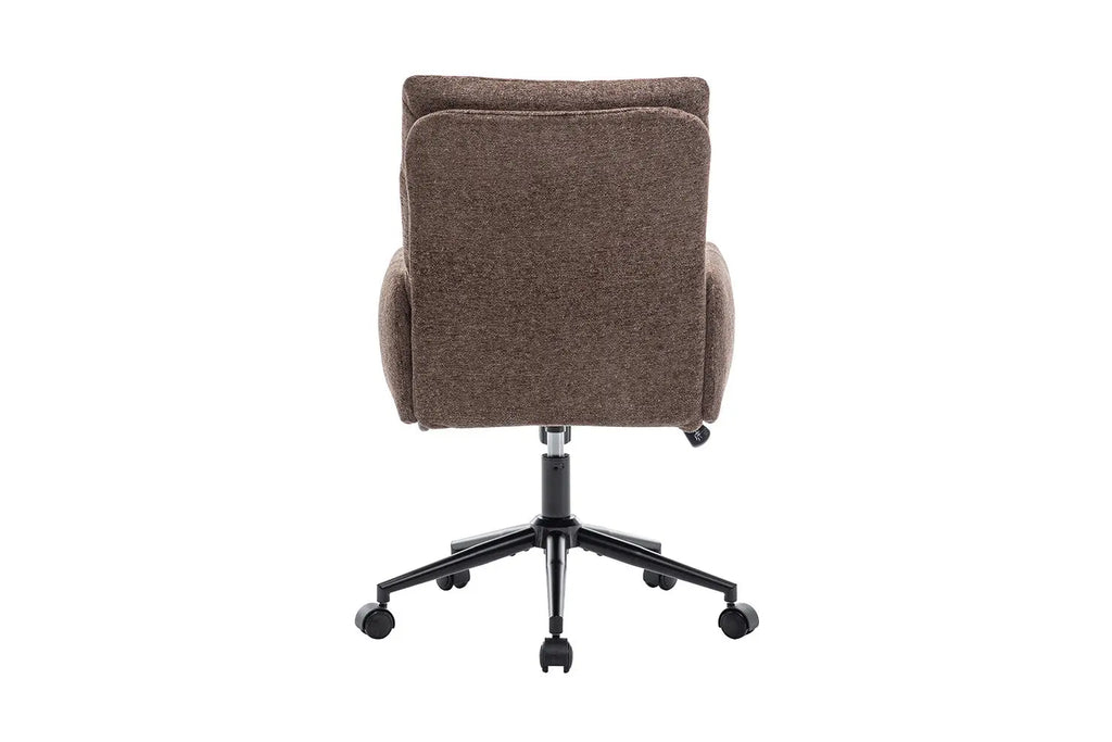Chaise de bureau EMMY brune en situation - TIKAYLA