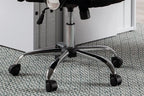 Chaise de bureau MAXY vue de cote - TIKAYLA