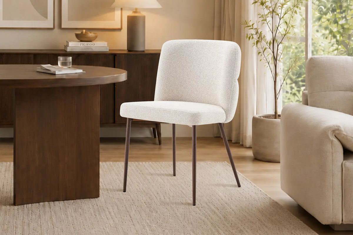 Chaise de salle à manger ALYX, tissu beige, pied noyer