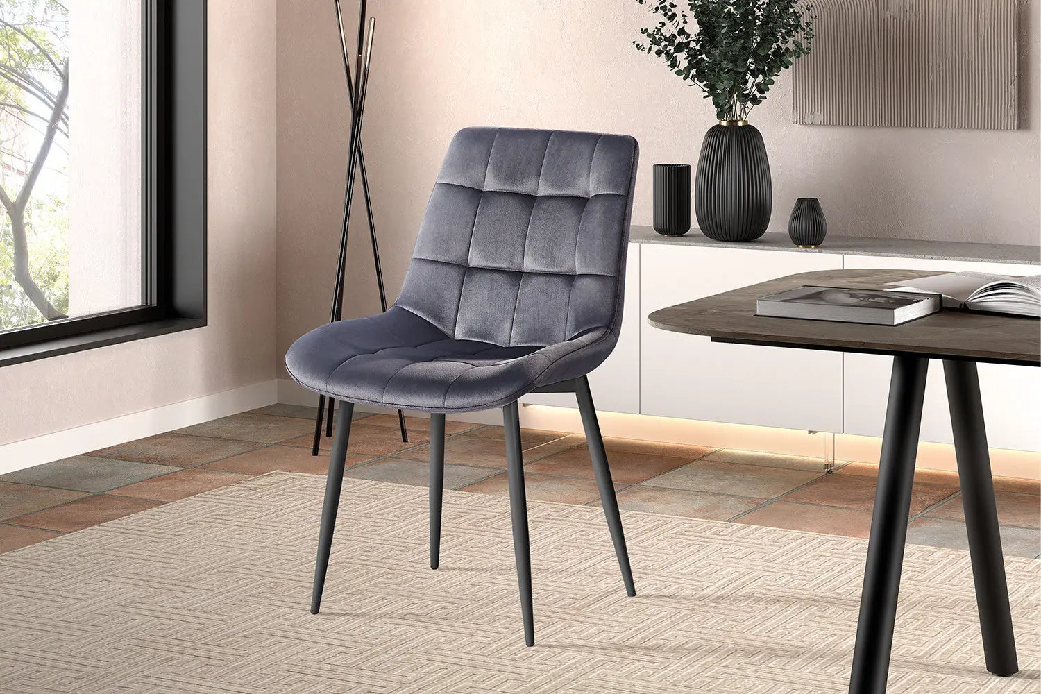 Chaise de salle à manger JULIA Taupe velours – 50 x 59 cm | TIKAYLA
