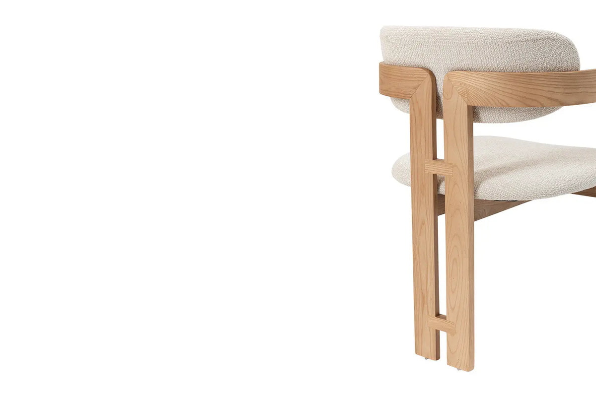 Chaise de salle à manger KAMELIA en bois de frêne naturel – 56 x 52 cm | TIKAYLA