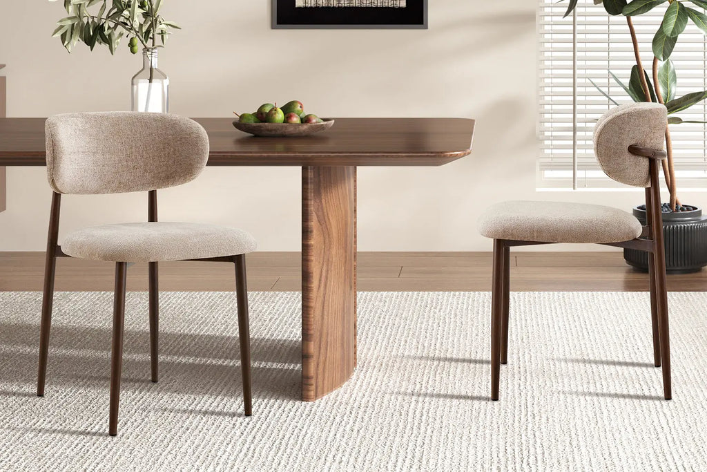 Chaise de salle à manger NONYA en tissu beige, piètement métal effet bois