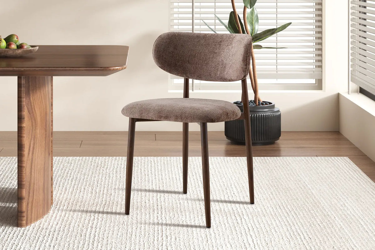 Chaise de salle à manger NONYA en tissu sable, piètement métal effet bois