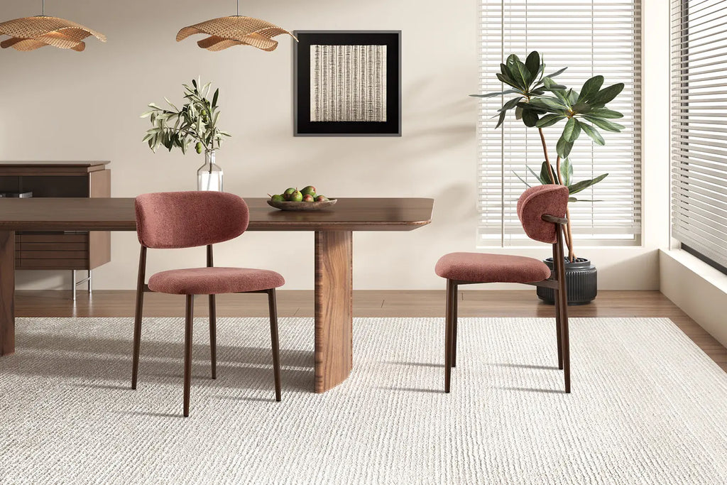 Chaise de salle à manger NONYA en tissu rose, piètement métal effet bois