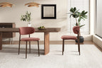 Chaise de salle à manger NONYA en tissu rose, piètement métal effet bois