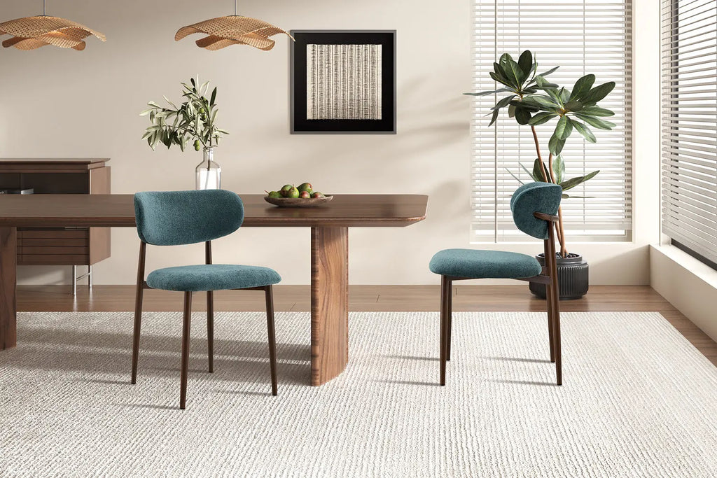 Chaise de salle à manger NONYA en tissu bleu-vert, piètement métal effet bois