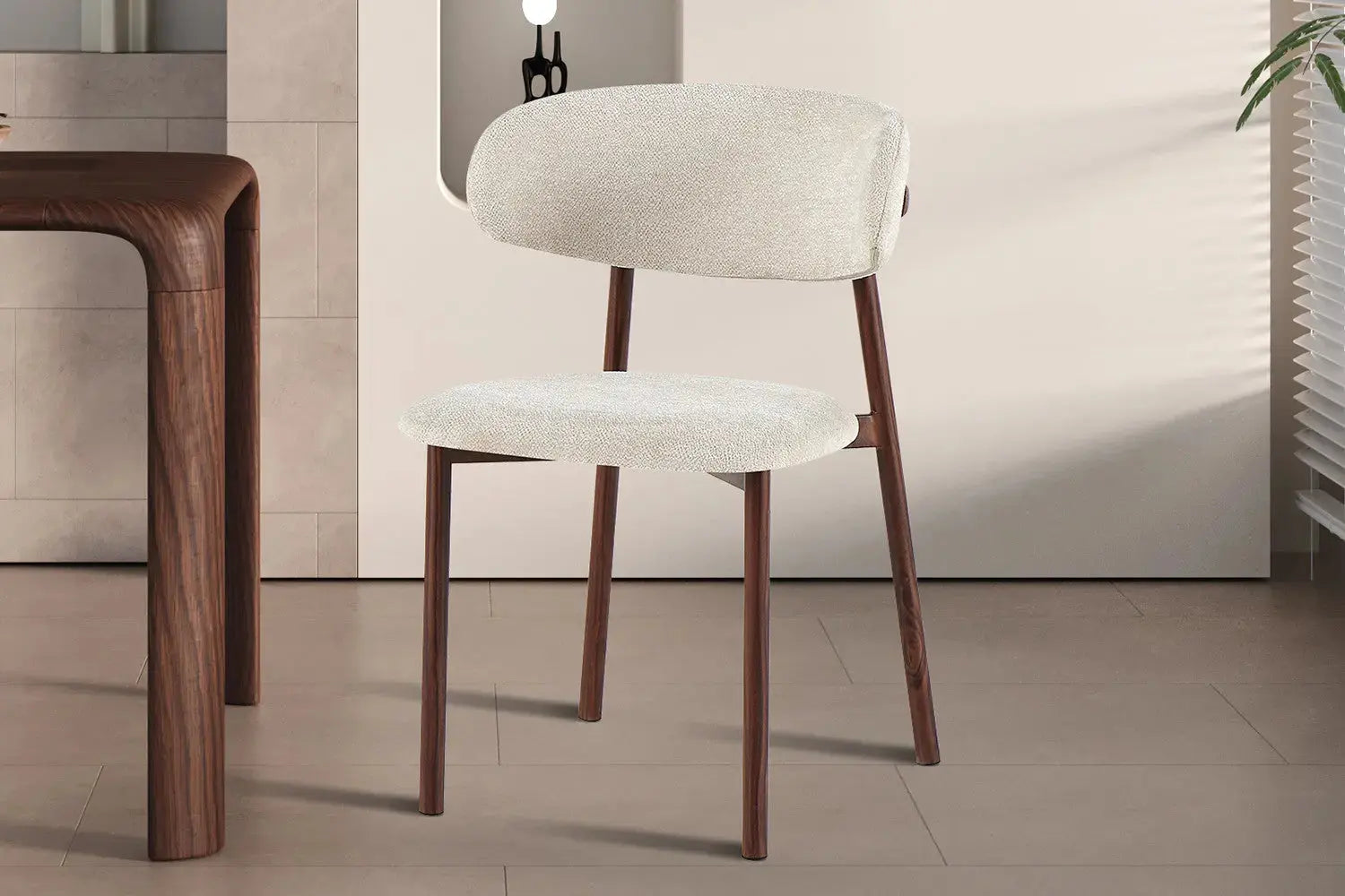 Chaise de salle à manger COYA Noyer et Beige – 53 x 52 cm | TIKAYLA