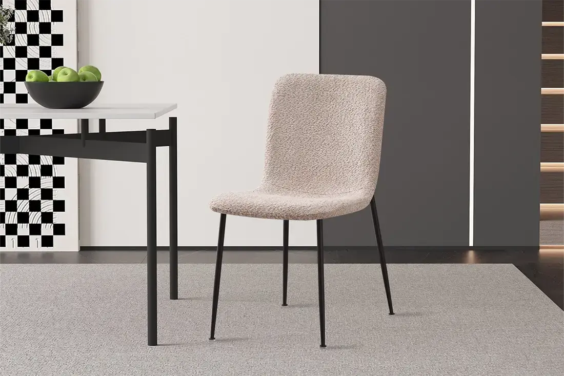 Chaise ALICYA Bouclé Beige – 42 x 57 cm | TIKAYLA