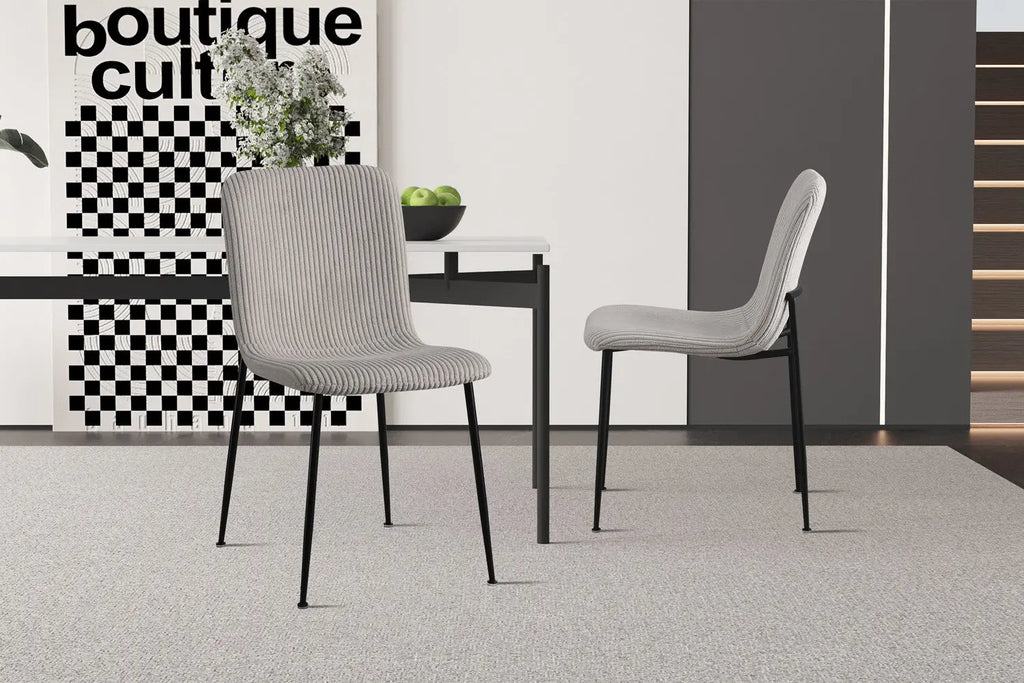 Chaise ALICYA Corduroy Gris clair – 42 x 57 cm | TIKAYLA