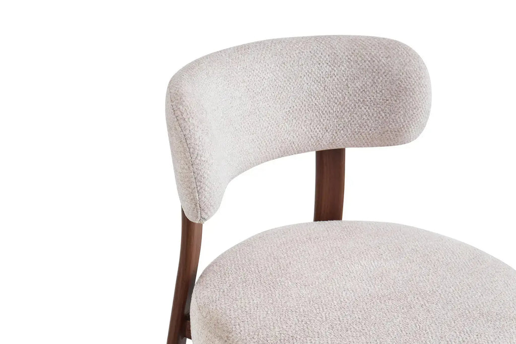 Chaise de salle à manger SAFYA effet bois noyer et tissu beige - 50 x 52 cm - ROUSSEAU chez TIKAYLA