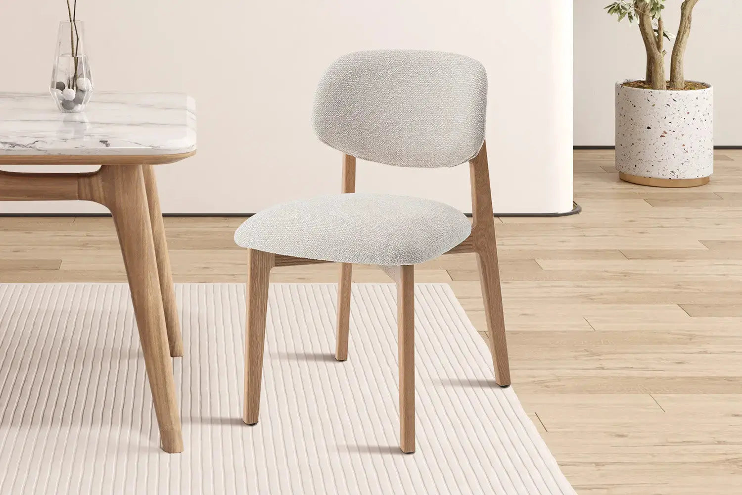 Chaise de salle à manger KAYA Chêne clair et Beige – 48 x 59 cm | TIKAYLA