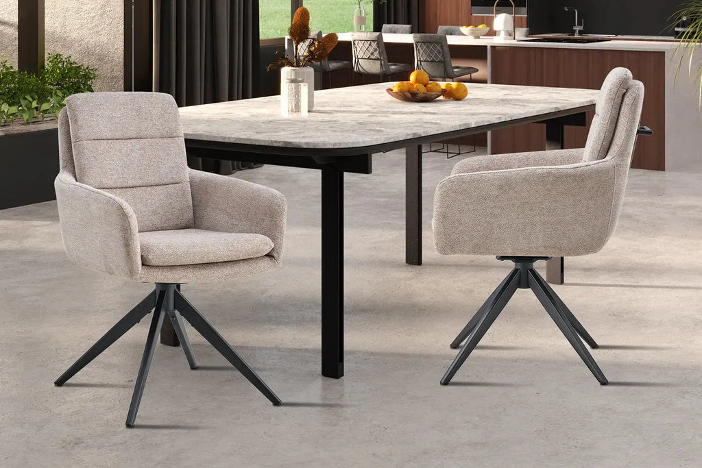 Chaise pivotante LISAYA Sable avec accoudoirs – 92,5 x 60,5 cm | TIKAYLA