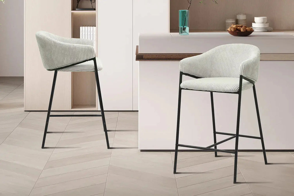 Chaise de bar HINAYA Gris clair velours côtelé – 54 x 59 cm | TIKAYLA