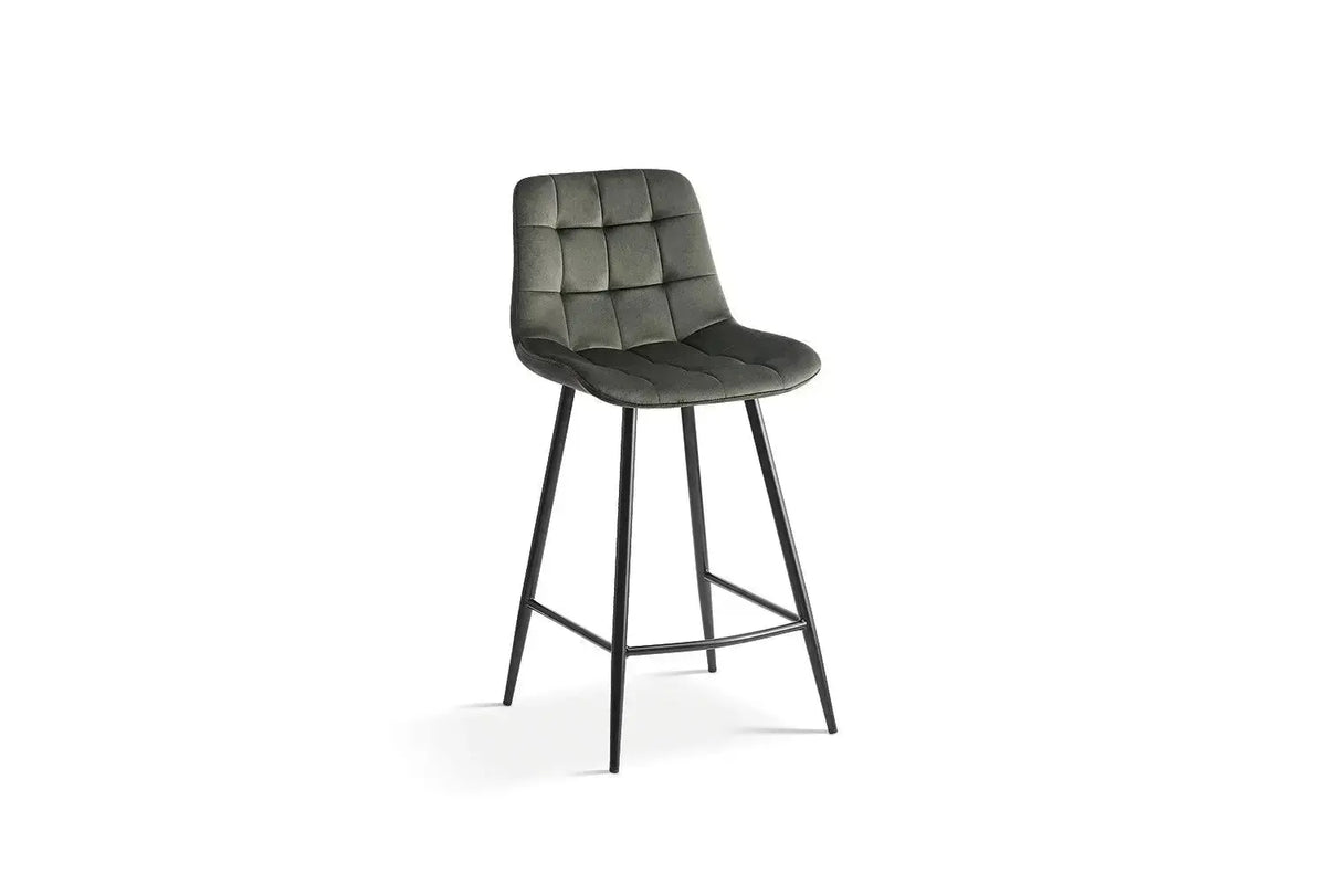 Chaise de bar JULIA Vert velours – 46 x 36 cm | TIKAYLA