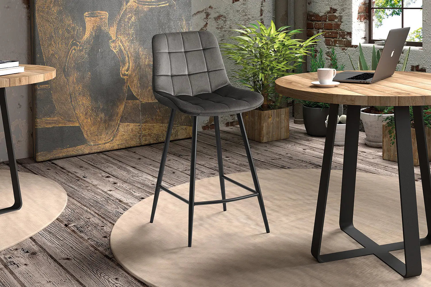 Chaise de bar JULIA Taupe velours – 46 x 36 cm | TIKAYLA