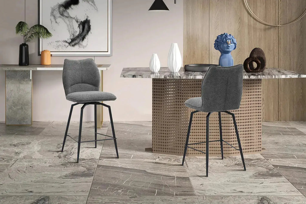 Chaise de bar LYARA Gris foncé tissu – 48 x 56 cm | TIKAYLA