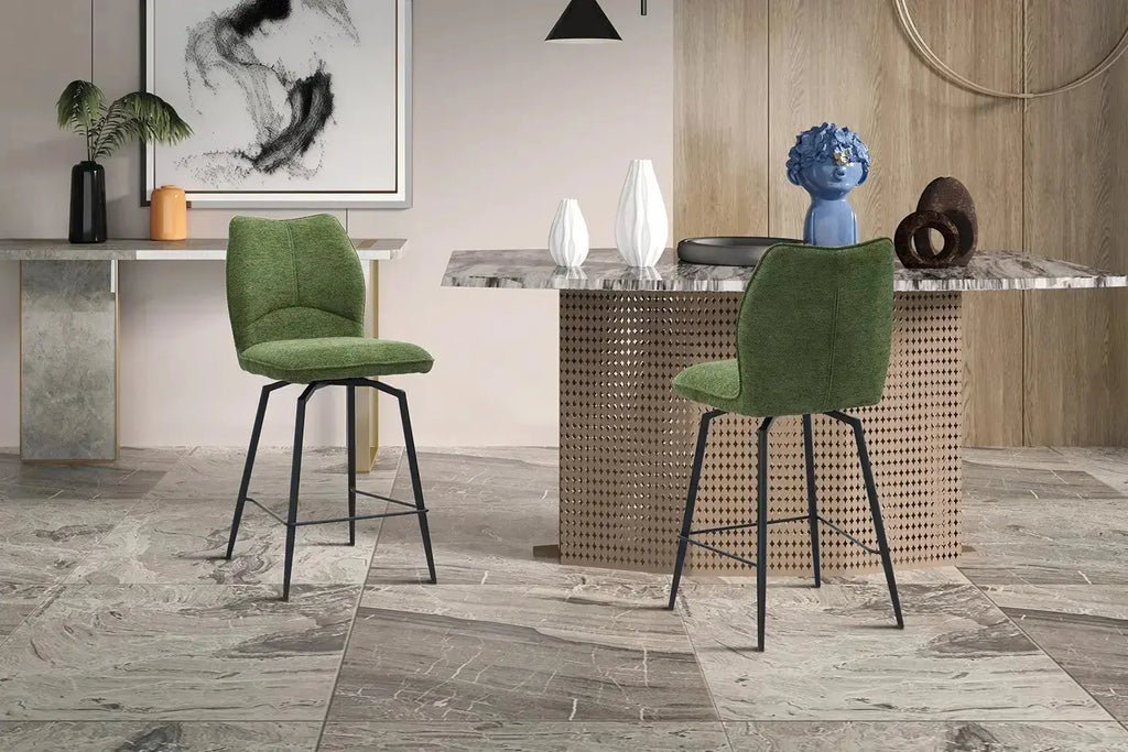 Chaise de bar LYARA Vert tissu – 48 x 56 cm | TIKAYLA