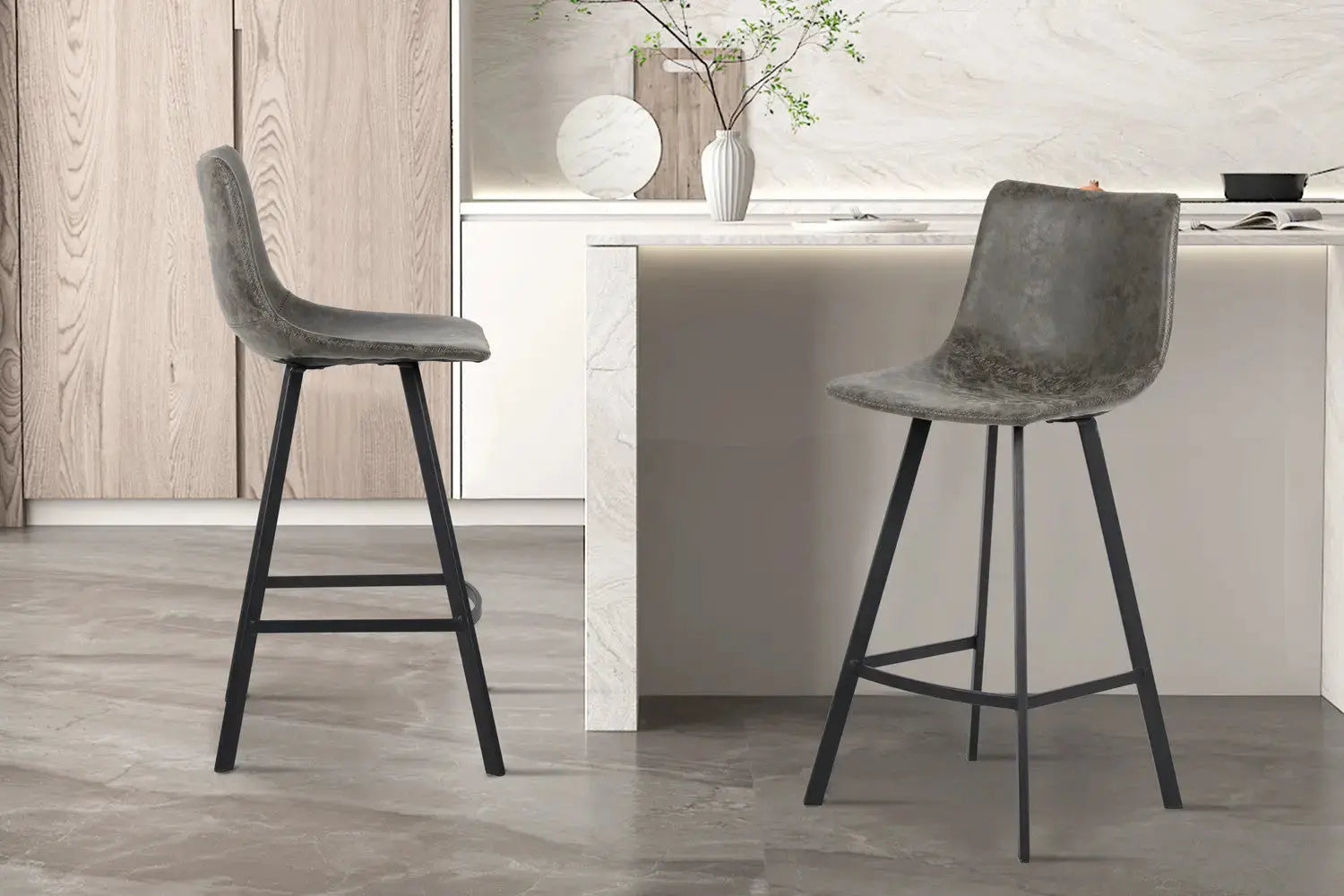 Chaise de bar OZAYA Gris simili cuir – 45 x 49 cm | TIKAYLA