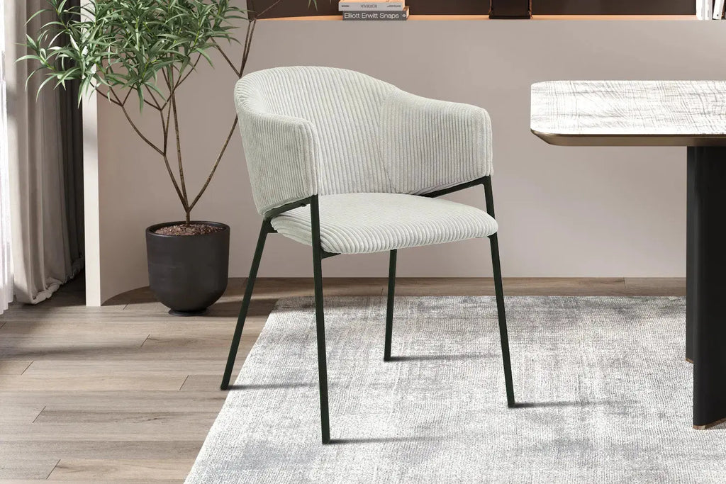 Chaise de salle à manger HINAYA Gris clair – 54 x 62 cm | TIKAYLA