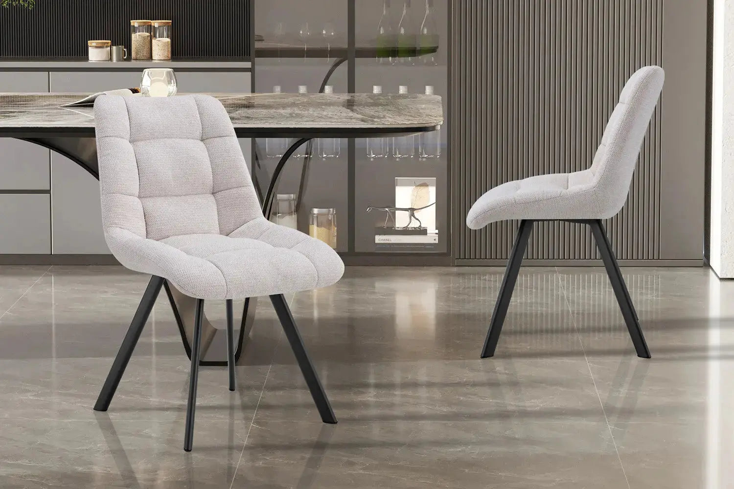 Chaise de salle à manger LUIZI Beige – 52 x 61,5 cm | TIKAYLA