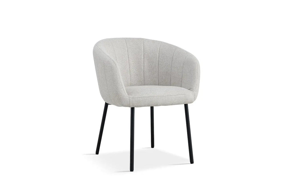Chaise de salle à manger SAVINA Beige avec accoudoirs – 57 x 62 cm | TIKAYLA