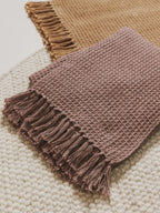 Plaid en coton fait main AMALIA marron clair - 125 x 150 cm - BENUTA
