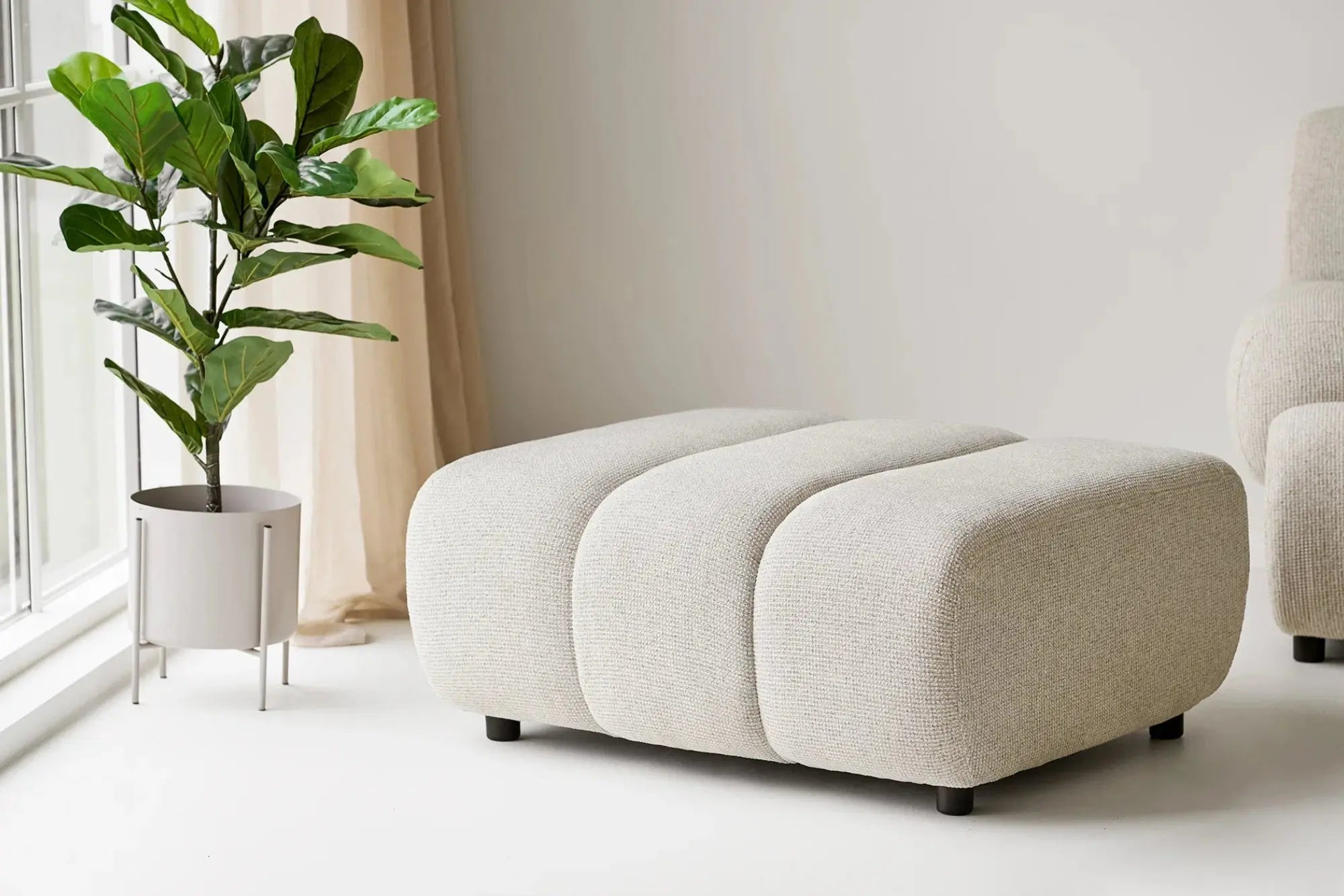 Pouf en tissu 100% Polyester TAZA Sable - 89 x 84 cm HOUSE NORDIC