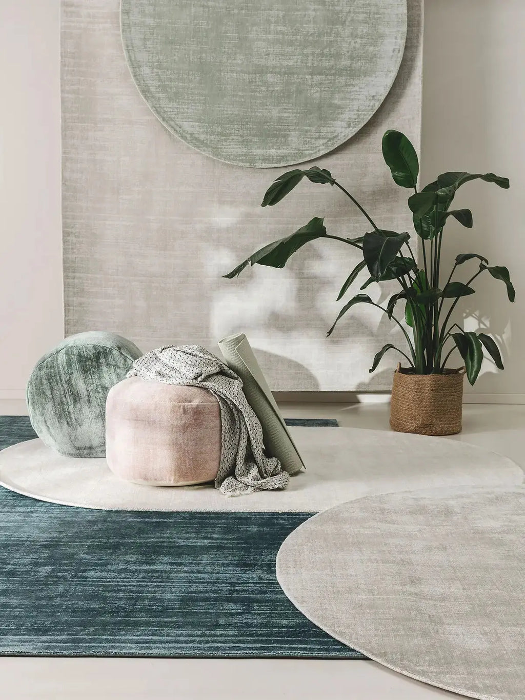 Pouf en tissu 100% Viscose fait main NOVA Rose BENUTA