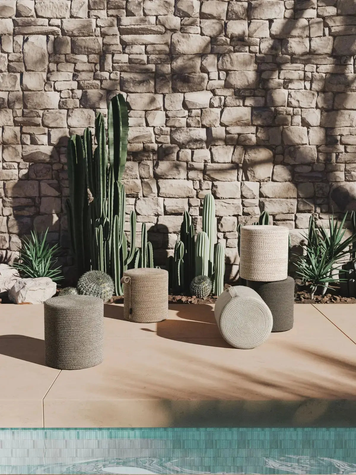 Pouf fait main d'intérieur et d'extérieur NOE Natural BENUTA