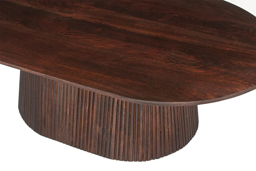 Table basse ovale MAYGA en manguier brun foncé - 120 cm - ROUSSEAU chez TIKAYLA