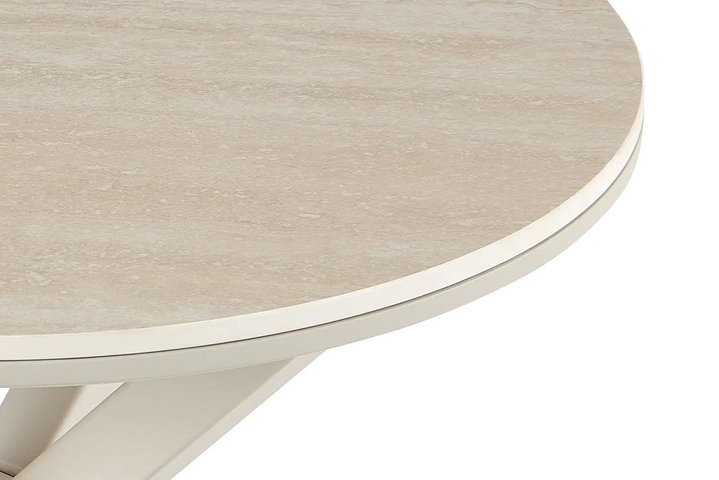 Détail du plateau en pierre frittée Baroque Beige de la table NOAH
