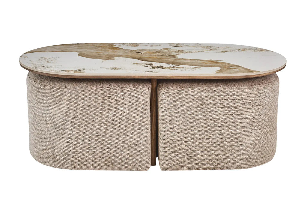 Table basse AVORA vue de dessus, les deux poufs rangés sous le plateau