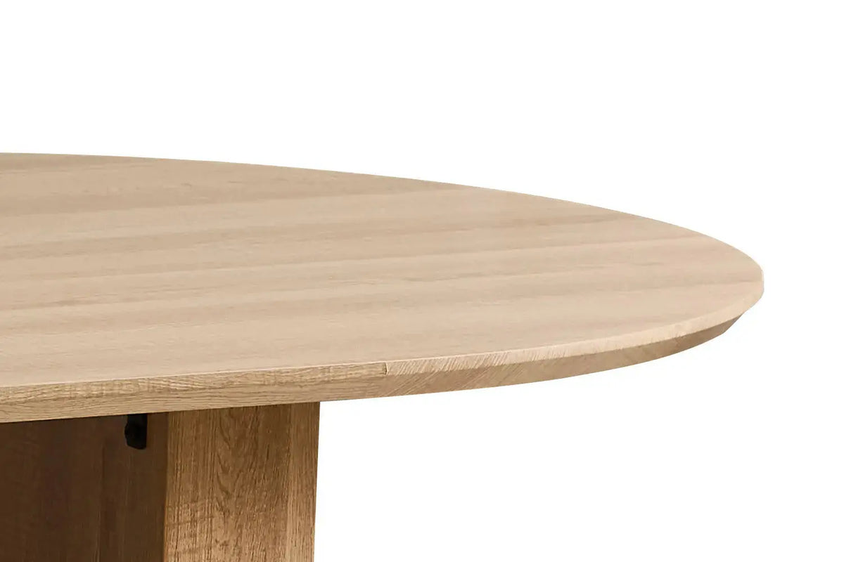 Table à manger ovale LYANE effet chêne naturel, vue de côté - TIKAYLA