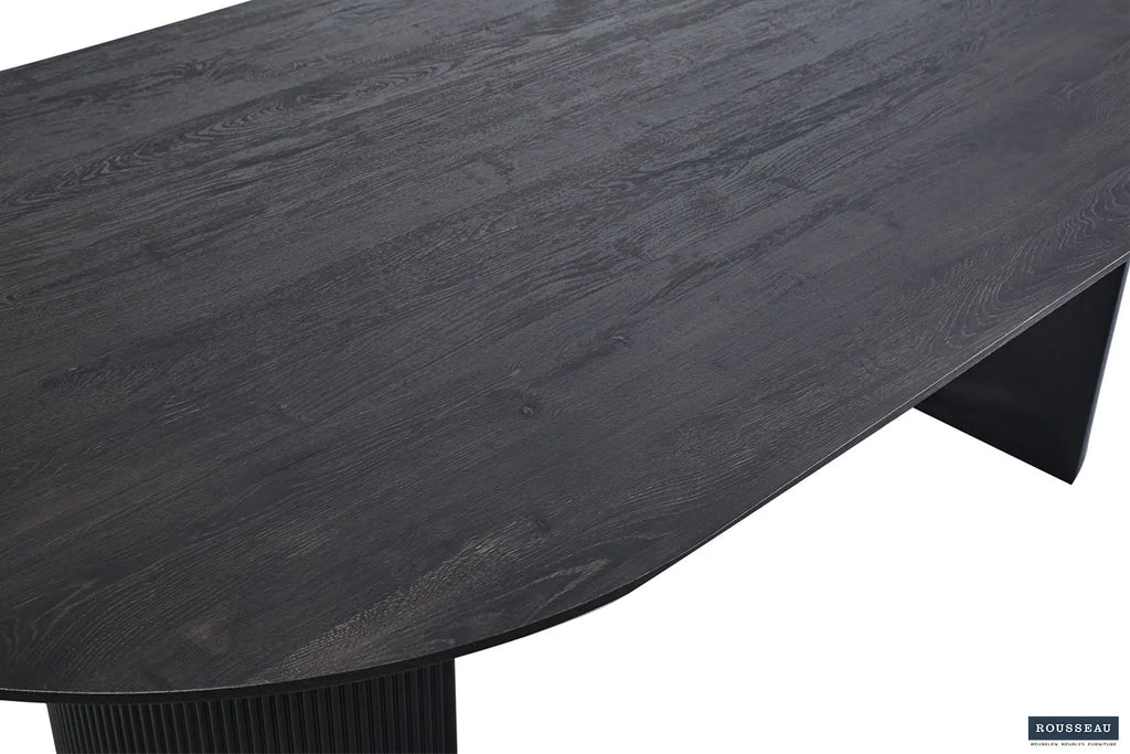 Table à manger ovale LYANE effet brun foncé, 220 cm vue de côté - TIKAYLA