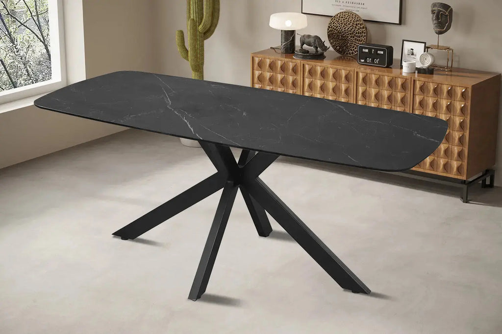 Table à manger ovale en pierre APOLLINA Noir - 180 x 90 cm - ROUSSEAU chez TIKAYLA