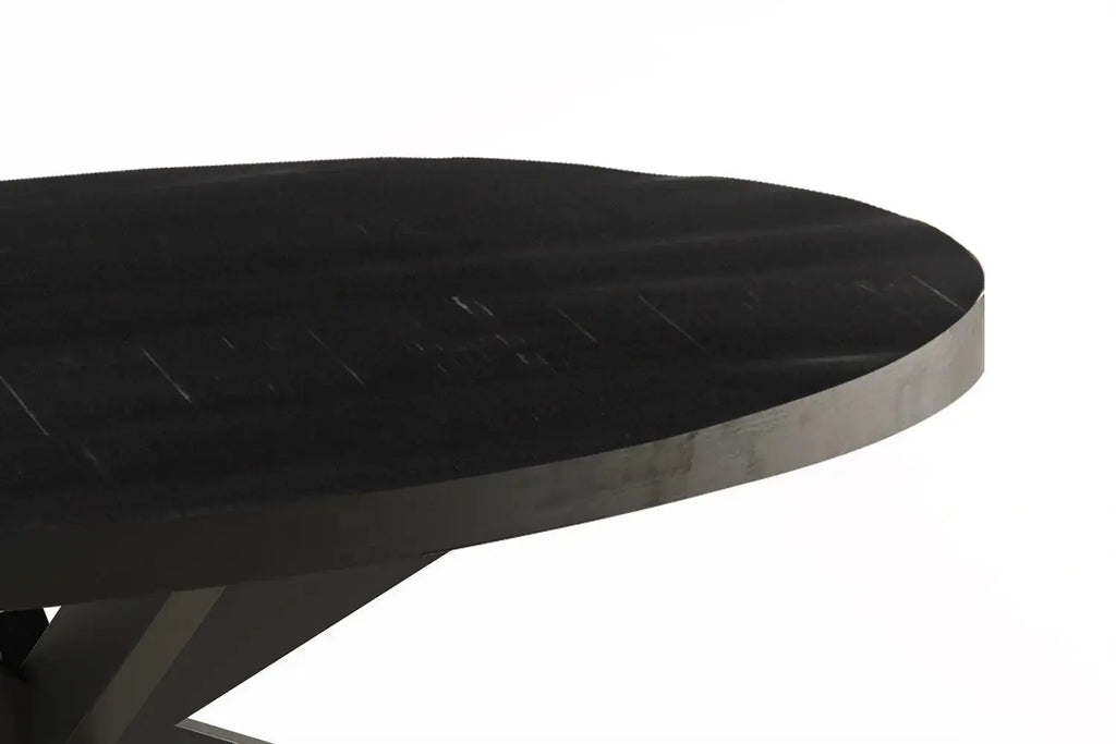 Table basse ovale en bois de manguier AYORA noir - 130 x 70 cm - ROUSSEAU chez TIKAYLA