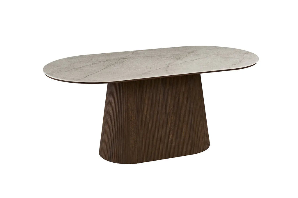 Table VEKO 180 cm Ovale - détail structure chêne foncé relief vertical