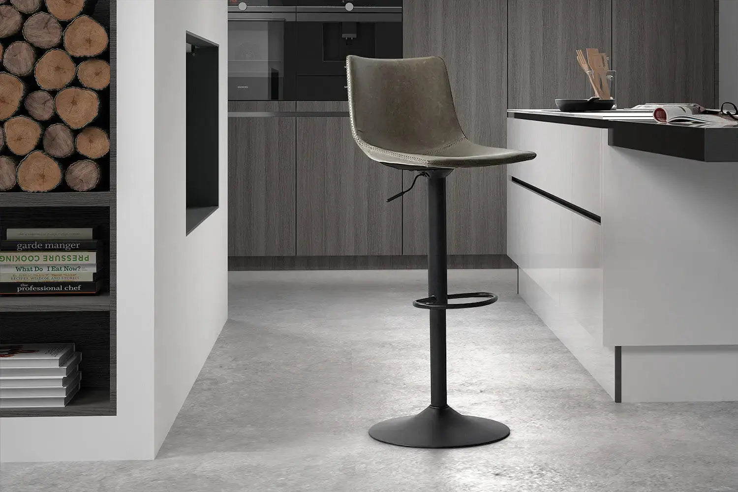 Tabouret de bar TREVIS Gris simili cuir – 41 x 47 cm | TIKAYLA